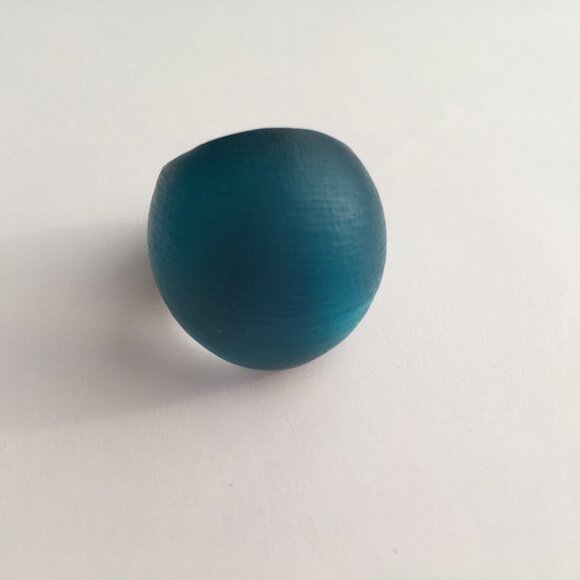 Vintage Lucite Ring - Picture 1 of 10